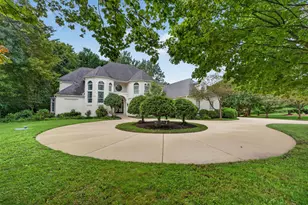 6N538 Brookhaven Ln, Saint Charles, IL 60175 - Photo 1