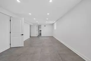 8717 S Bishop St, Chicago, IL 60620 - Photo 15