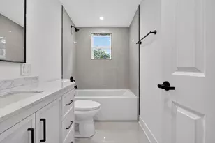 8717 S Bishop St, Chicago, IL 60620 - Photo 27