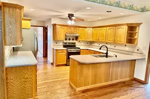 1223 Vantage Ln, Bourbonnais, IL 60914 - Photo 3