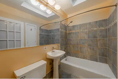 754 W California Terrace #2, Chicago, IL 60657 - Photo 17