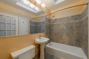 754 W California Terrace, Chicago, IL 60657 - Photo 17