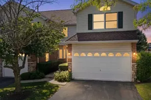 10930 Jodan Dr, Oak Lawn, IL 60453 - Photo 1