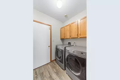 10930 Jodan Drive, Oak Lawn, IL 60453 - Photo 23