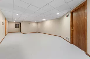 10930 Jodan Dr, Oak Lawn, IL 60453 - Photo 25