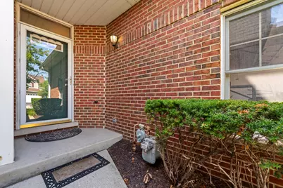 10930 Jodan Drive, Oak Lawn, IL 60453 - Photo 3