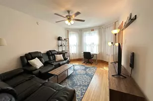 1557 N Honore St, Chicago, IL 60622 - Photo 3
