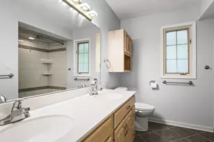 1718 Jacoby Pl, Rockford, IL 61107 - Photo 35