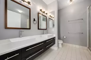 501 N Clinton St, Chicago, IL 60654 - Photo 13