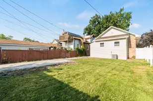 1911 S 11th Ave, Maywood, IL 60153 - Photo 27