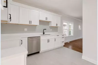 1911 S 11th Avenue, Maywood, IL 60153 - Photo 9