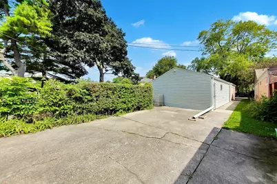 8720 Monticello Avenue, Skokie, IL 60076 - Photo 39