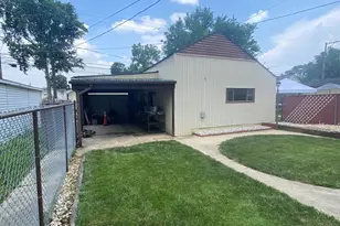 2734 W 98th Pl, Evergreen Park, IL 60805 - Photo 21