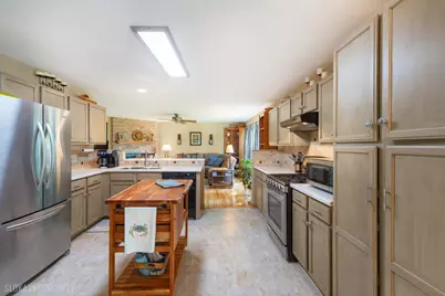 402 Hubbard Lane, Lake Villa, IL 60046 - Photo 7