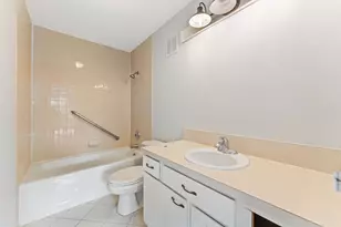 1505 E Central Rd, Arlington Heights, IL 60005 - Photo 13
