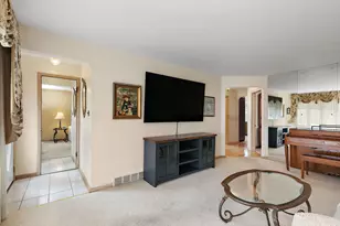 7539 W Strong St, Harwood Heights, IL 60706 - Photo 7