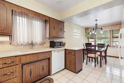 7539 W Strong Street, Harwood Heights, IL 60706 - Photo 17