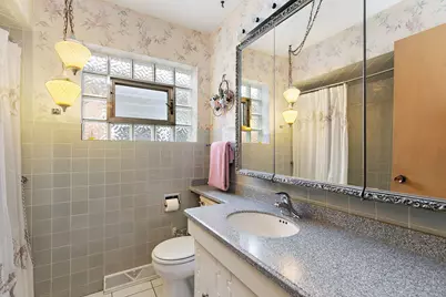 7539 W Strong Street, Harwood Heights, IL 60706 - Photo 11