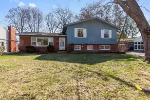 339 N Hale St, Palatine, IL 60067 - Photo 1