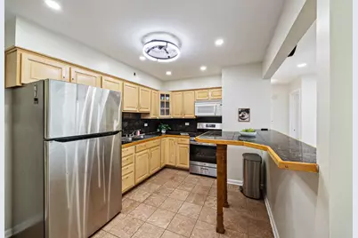 929 S Oak Park Avenue #3NW, Oak Park, IL 60304 - Photo 7