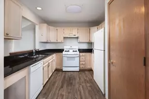 1272 Tennyson Ln, Naperville, IL 60540 - Photo 15