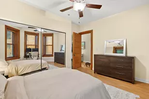 550 W Surf St, Chicago, IL 60657 - Photo 11
