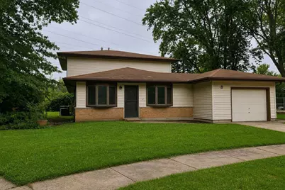 8 Wayne Court, Park Forest, IL 60466 - Photo 1