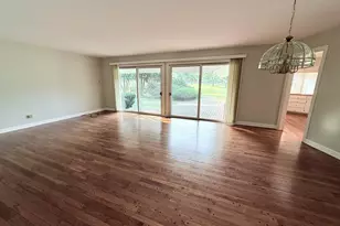 1117 Summit Hills Ln, Naperville, IL 60563 - Photo 5