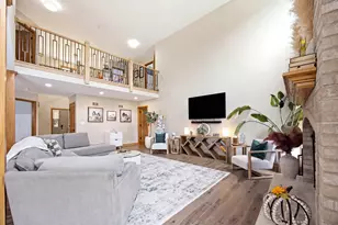8N055 Secretariat Ct, Saint Charles, IL 60175 - Photo 9