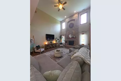 8N055 Secretariat Court, Saint Charles, IL 60175 - Photo 3