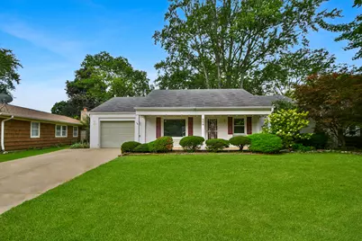 284 Timber Hill Road, Buffalo Grove, IL 60089 - Photo 1