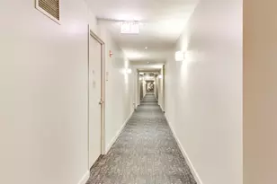 201 N Westshore Dr, Chicago, IL 60601 - Photo 5