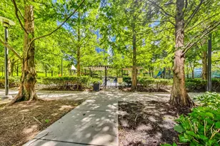 201 N Westshore Dr, Chicago, IL 60601 - Photo 41