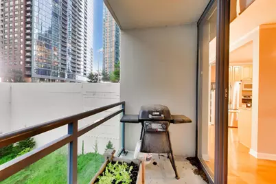 201 N Westshore Drive #407, Chicago, IL 60601 - Photo 29