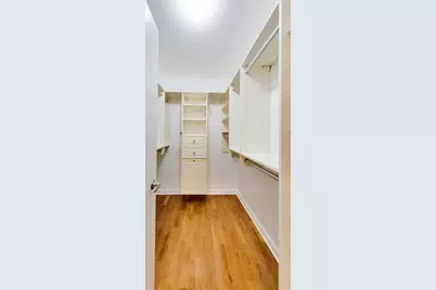 201 N Westshore Drive #407, Chicago, IL 60601 - Photo 21