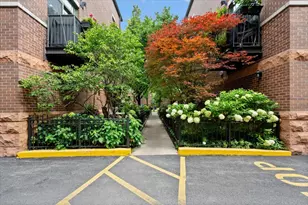 1351 W Altgeld St, Chicago, IL 60614 - Photo 35