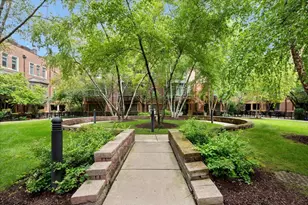 1351 W Altgeld St, Chicago, IL 60614 - Photo 33