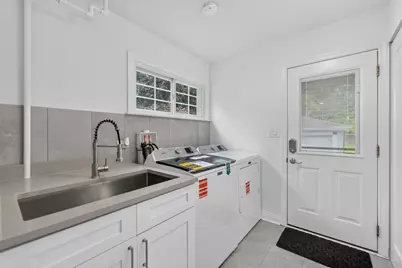 639 N Edgewood Avenue, Lombard, IL 60148 - Photo 15
