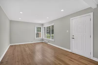 639 N Edgewood Avenue, Lombard, IL 60148 - Photo 7