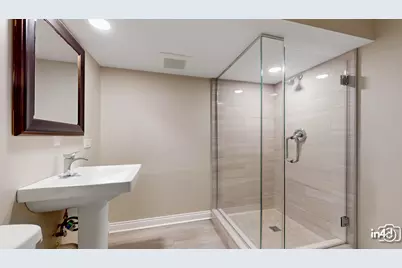 124 E Monterey Avenue, Schaumburg, IL 60193 - Photo 25