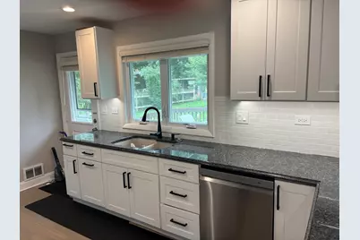 130 Birchwood Road, Northbrook, IL 60062 - Photo 5