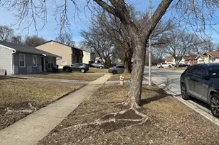 17610 Central Park Ave, Country Club Hills, IL 60478 - Photo 3