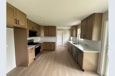 38 Evergreen Street, Elk Grove Village, IL 60007 - Photo 3