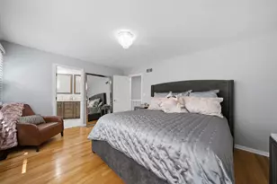 1521 S Indiana Ave, Chicago, IL 60605 - Photo 11