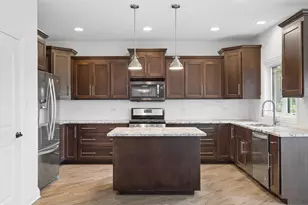 10737 Revere Cir, Mokena, IL 60448 - Photo 7