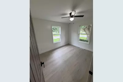 300 W Alabama Avenue, Casey, IL 62420 - Photo 13