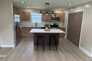 300 W Alabama Ave, Casey, IL 62420 - Photo 5