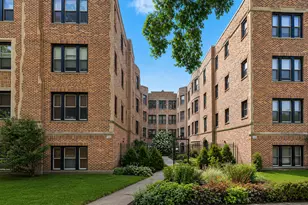136 Clyde Ave, Evanston, IL 60202 - Photo 1
