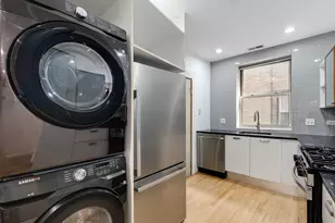136 Clyde Ave, Evanston, IL 60202 - Photo 11