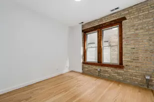 136 Clyde Ave, Evanston, IL 60202 - Photo 17
